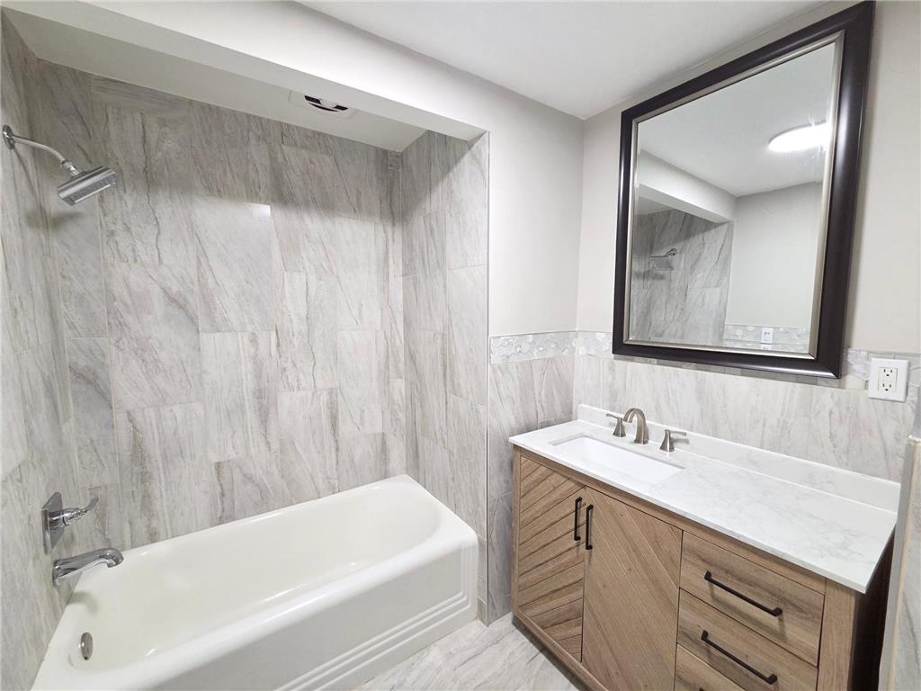 712 Maple Street W Stillwater MN 55082 7056087 image12