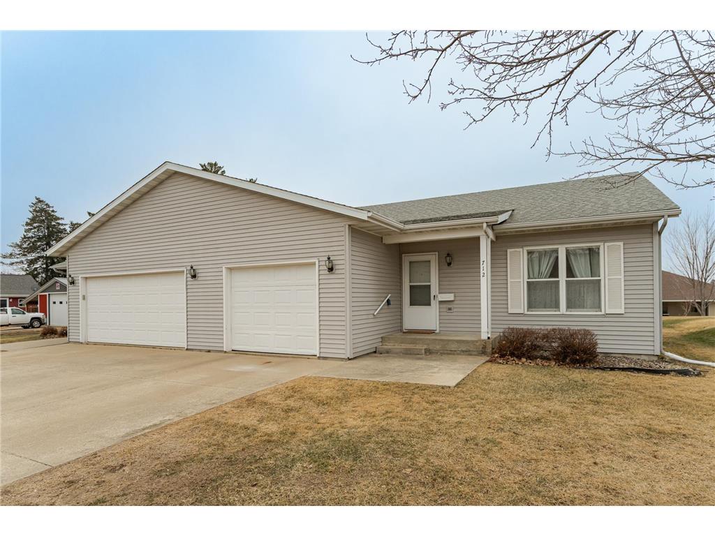 712 Memorial Drive Spring Valley MN 55975 7000052 image1