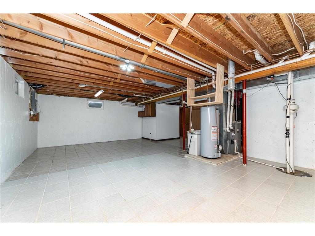 712 Memorial Drive Spring Valley MN 55975 7000052 image17