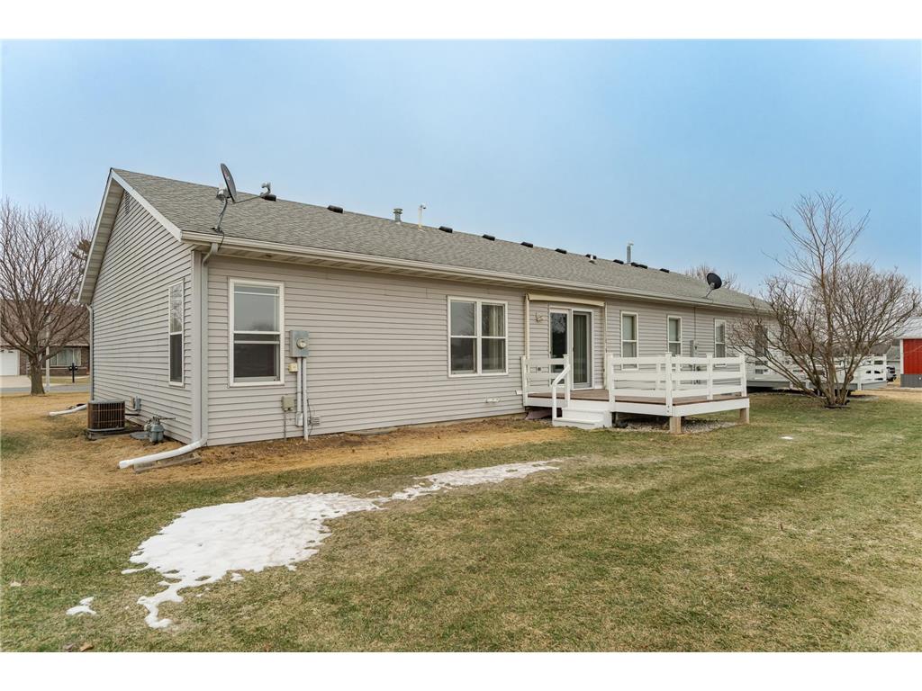 712 Memorial Drive Spring Valley MN 55975 7000052 image2