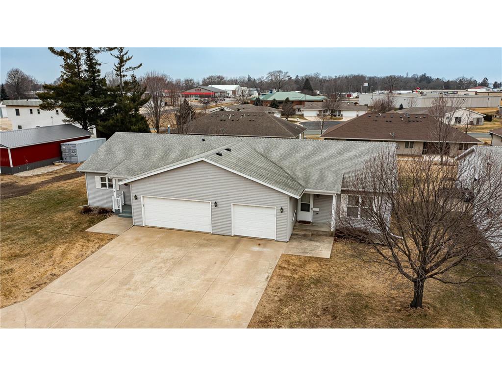 712 Memorial Drive Spring Valley MN 55975 7000052 image24