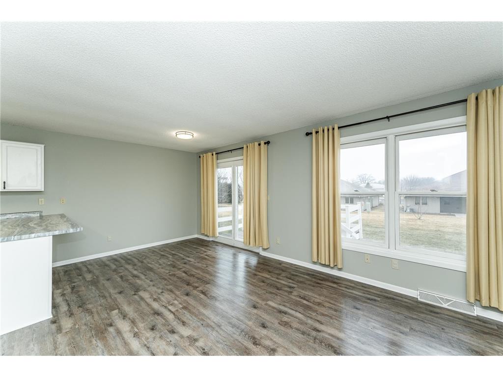 712 Memorial Drive Spring Valley MN 55975 7000052 image6