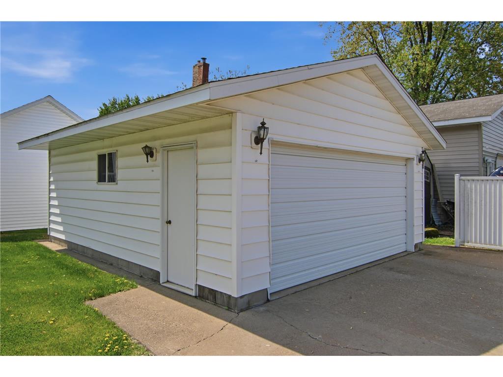 712 N Bridge Street Chippewa Falls WI 54729 7077366 image35