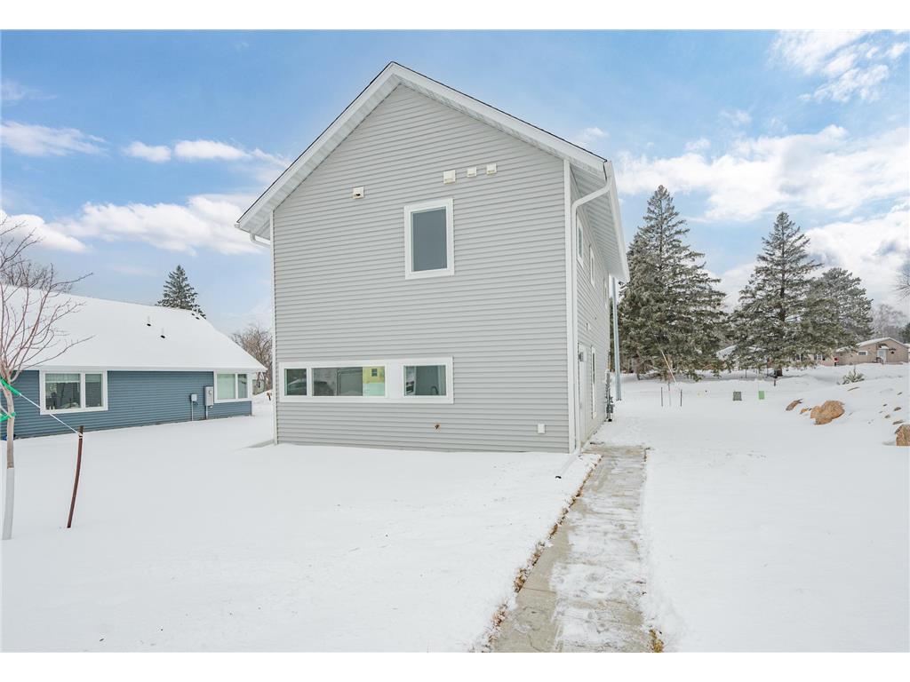 712 NW 8th Avenue Grand Rapids MN 55744 7007152 image2