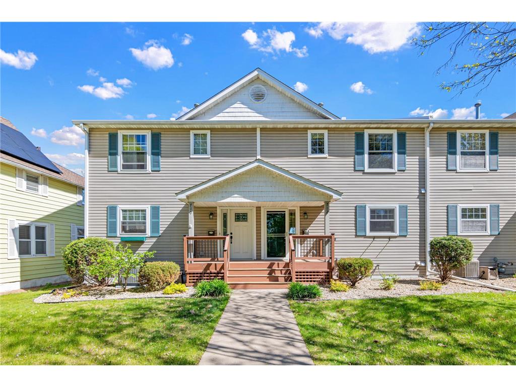 712 Stewart Avenue Saint Paul MN 55102 7066530 image1