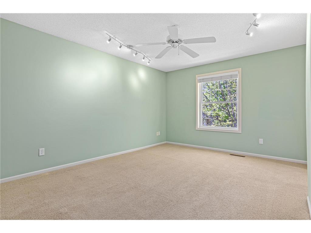 712 Stewart Avenue Saint Paul MN 55102 7066530 image15