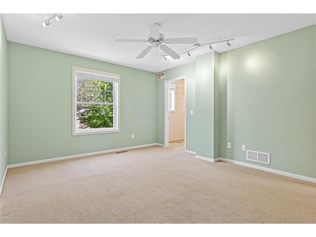 712 Stewart Avenue Saint Paul MN 55102 7066530 image16