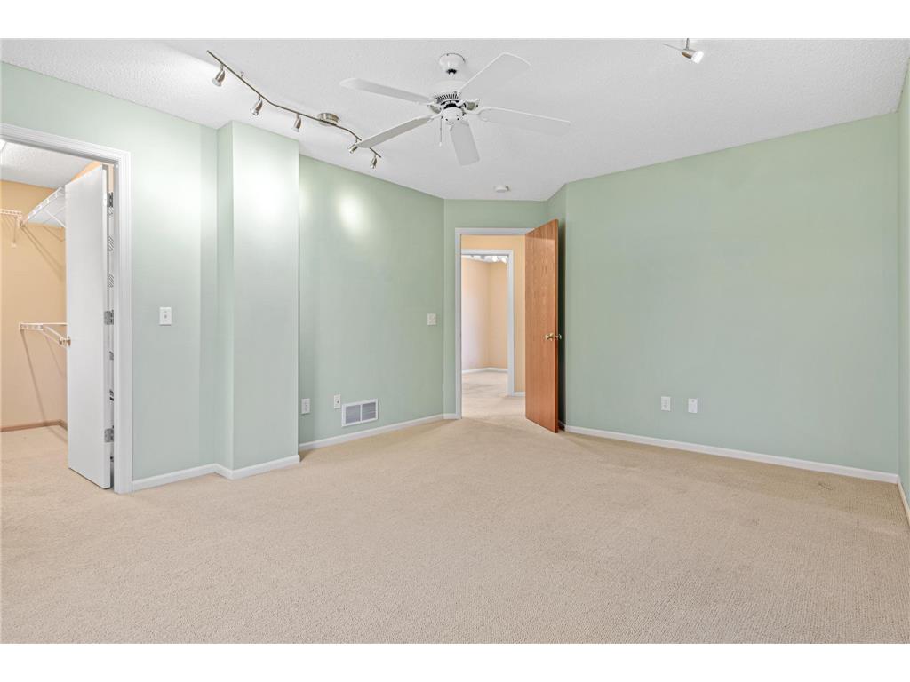 712 Stewart Avenue Saint Paul MN 55102 7066530 image17