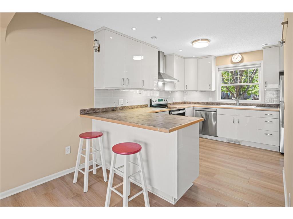 712 Stewart Avenue Saint Paul MN 55102 7066530 image7