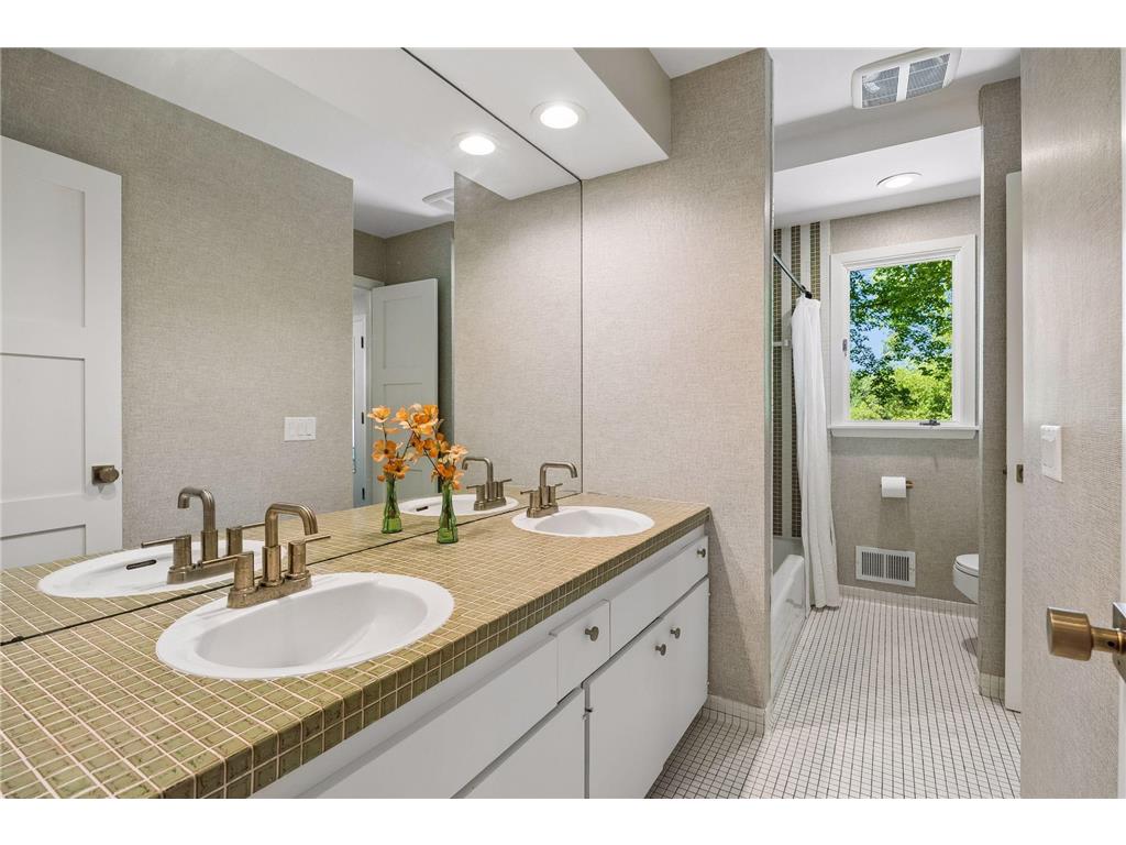 7121 Schey Drive Edina MN 55439 7078422 image49