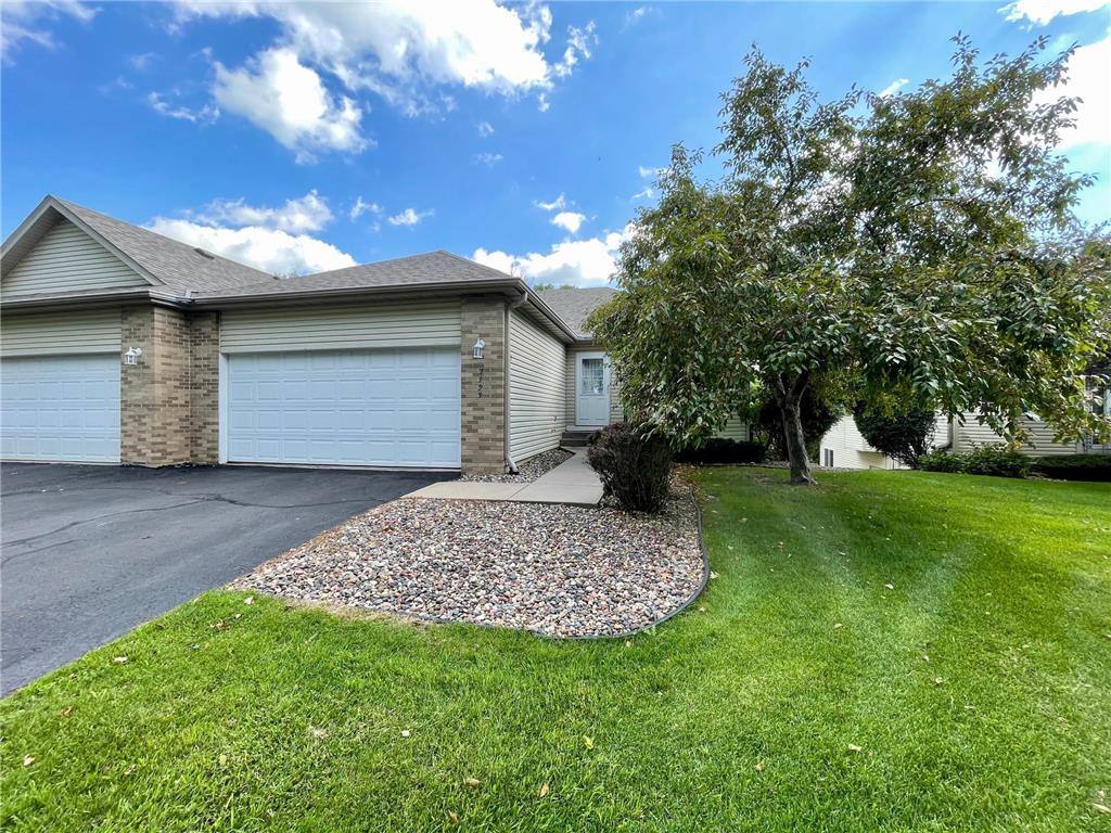 7123 48th Street N Oakdale MN 55128 6407377 image1