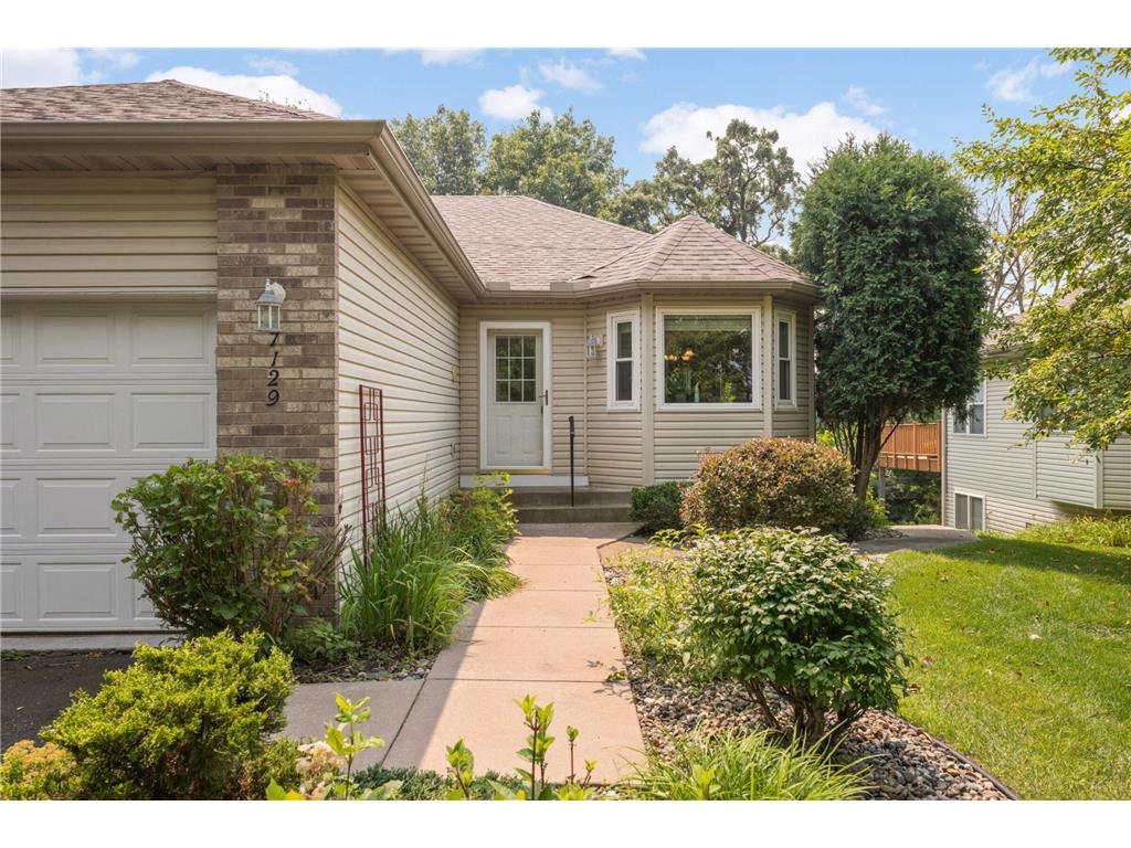 7129 48th Street N Oakdale MN 55128 6791773 image1