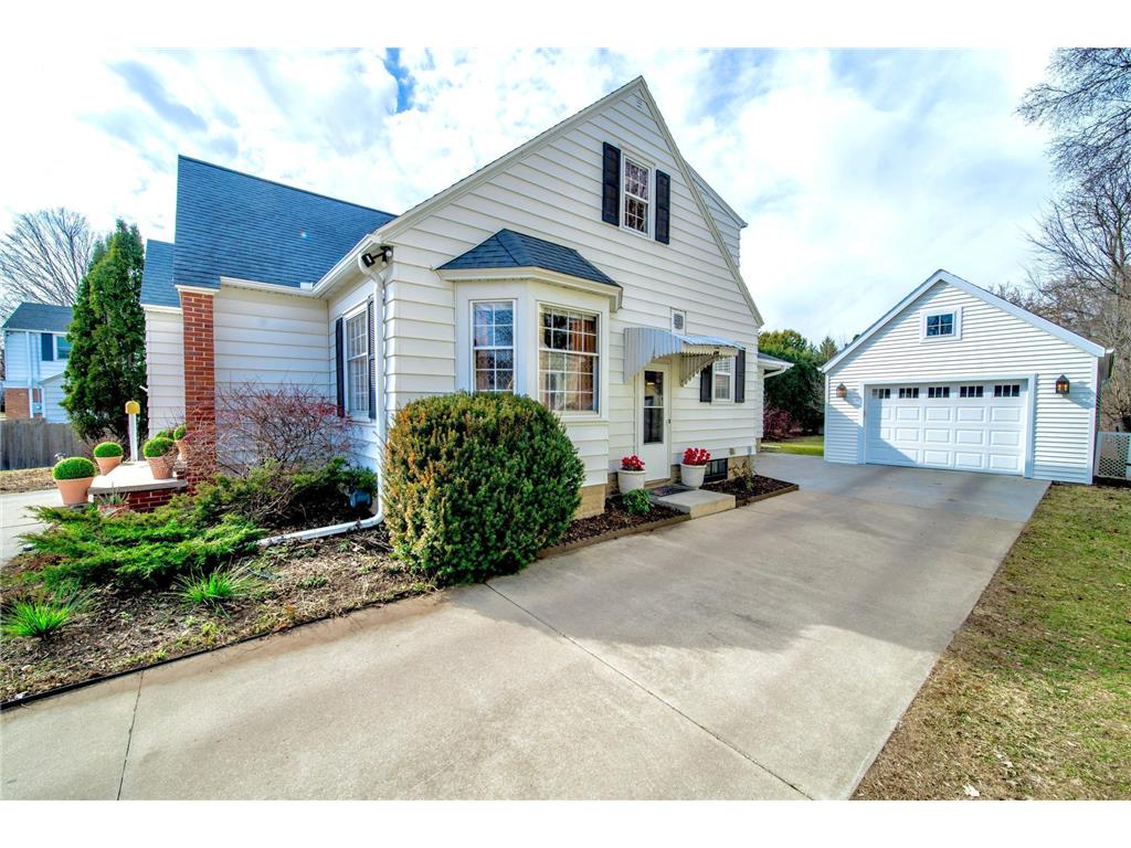 713 11th St SW Rochester MN 55902 7039543 image2