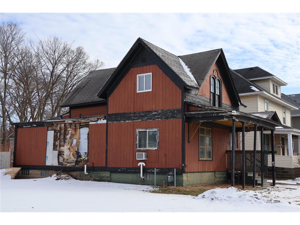 713 5th Avenue Eau Claire WI 54703 7028222 image15