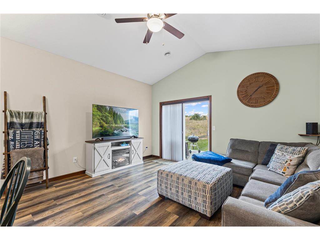 713 Cherrywood Lane NE Isanti MN 55040 6802245 image6