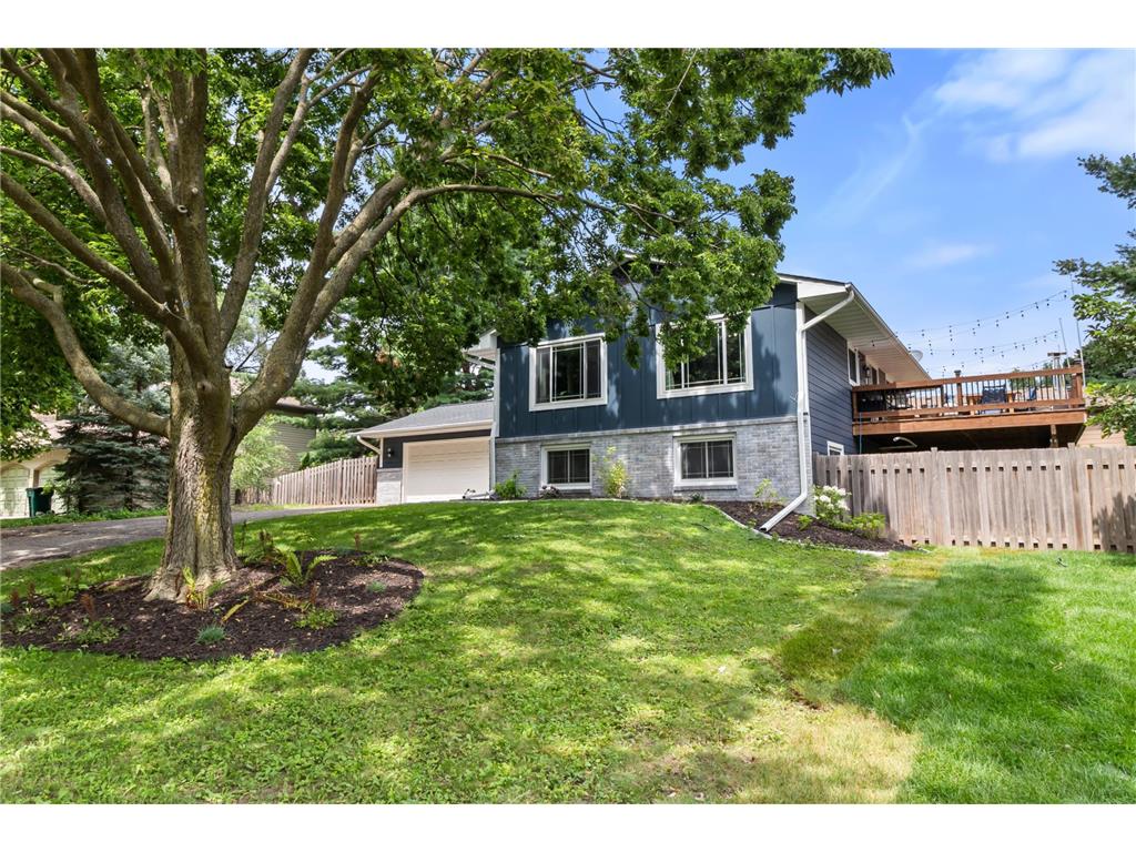713 Marie Avenue W Mendota Heights MN 55118 6768241 image1