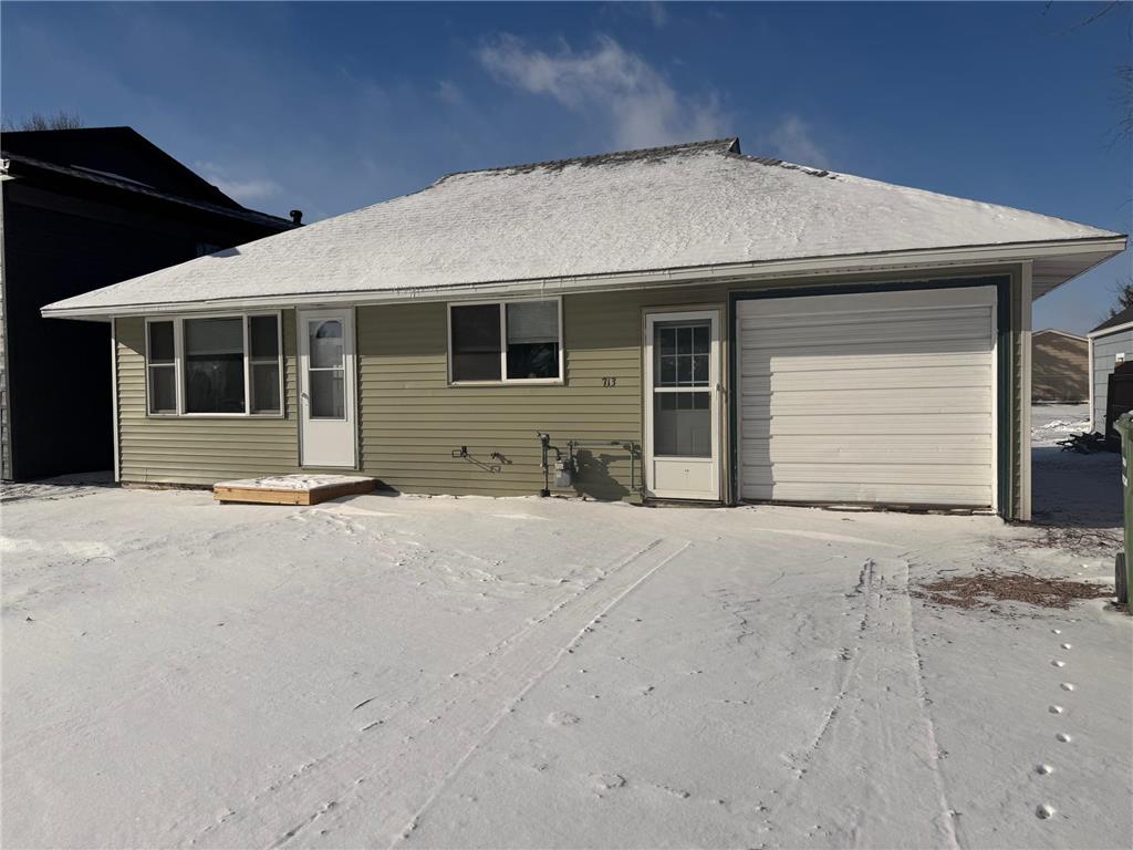 713 Pershing Boulevard Worthington MN 56187 7011896 image1
