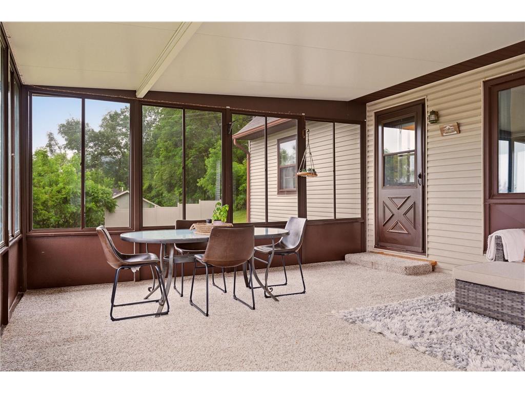 713 S 2nd Street La Crescent MN 55947 7090812 image15