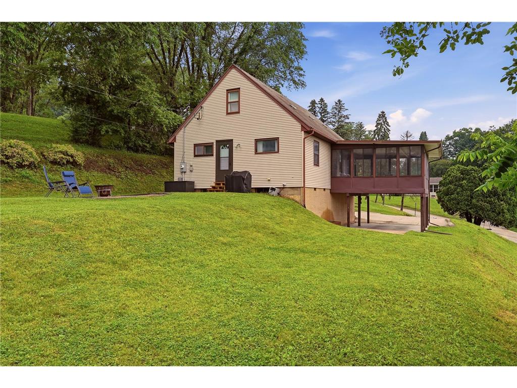713 S 2nd Street La Crescent MN 55947 7090812 image3
