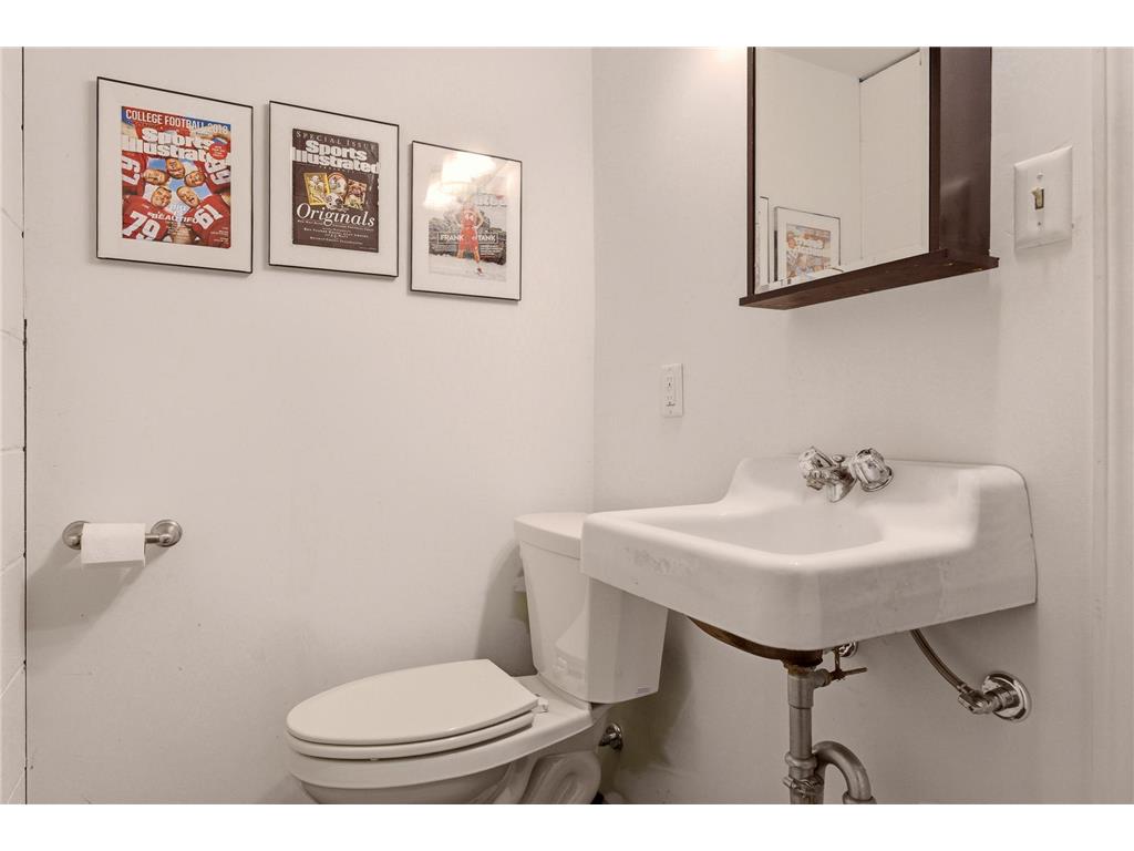 713 S 2nd Street La Crescent MN 55947 7090812 image30