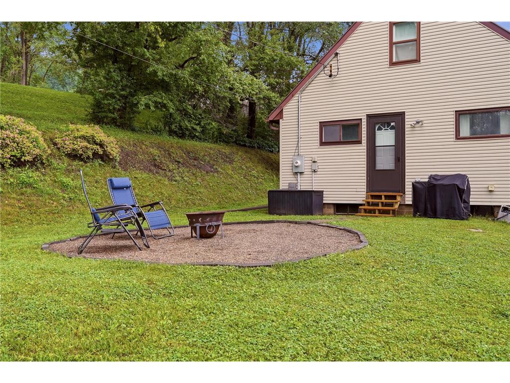 713 S 2nd Street La Crescent MN 55947 7090812 image32
