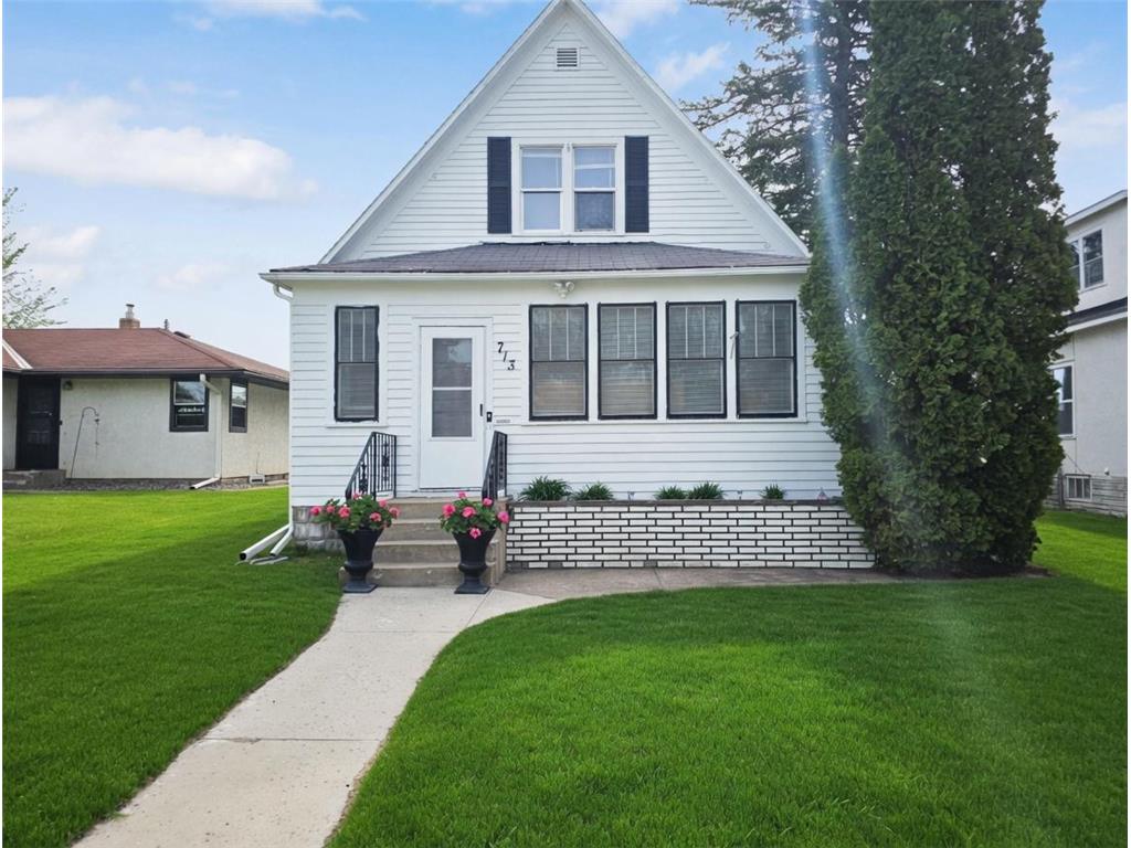 713 S 7th Street Brainerd MN 56401 7077524 image1