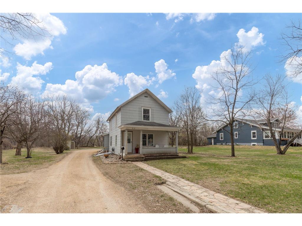 713 S Front Street Saint Peter MN 56082 6703489 image1