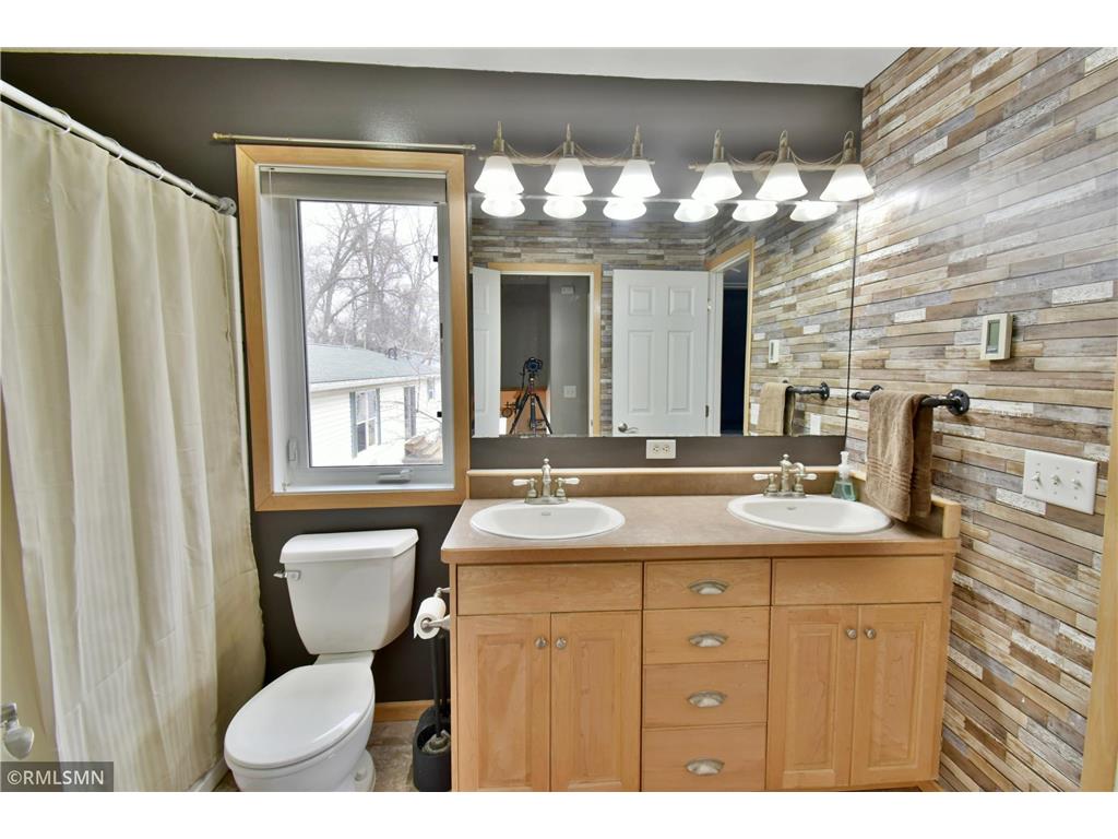 713 Thomas Drive NE Alexandria MN 56308 7057673 image22