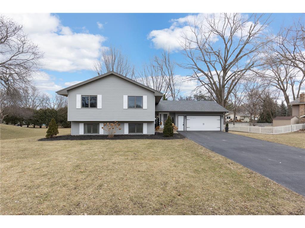 7131 Park View Lane Eden Prairie MN 55346 6504735 image1
