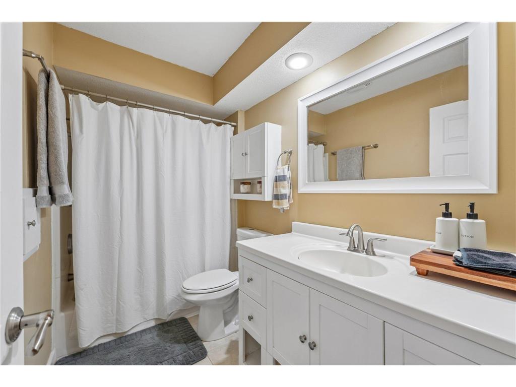 7132 Courtly Road Woodbury MN 55125 7101469 image20