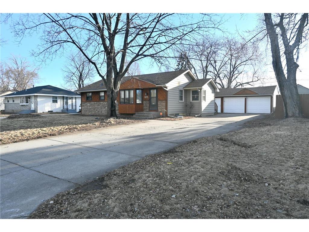 7136 Newton Avenue N Brooklyn Center MN 55430 6695529 image1