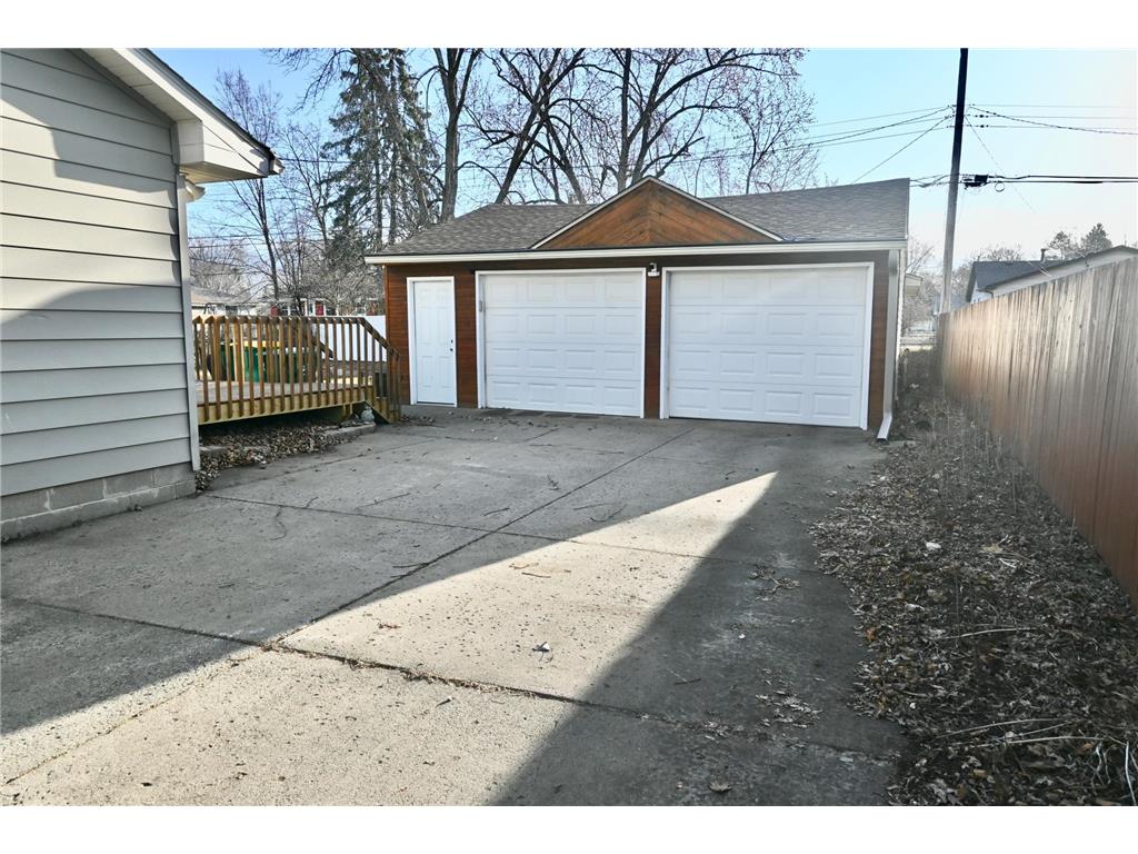 7136 Newton Avenue N Brooklyn Center MN 55430 6695529 image3
