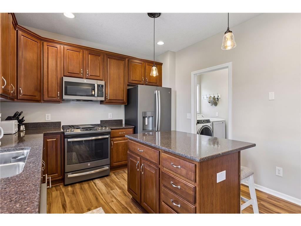 7136 Peony Lane N Maple Grove MN 55311 7070107 image4