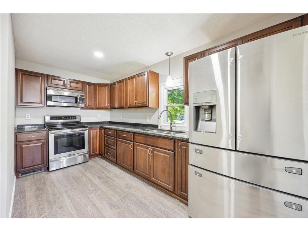 714 7th Avenue S Hopkins MN 55343 6582453 image1