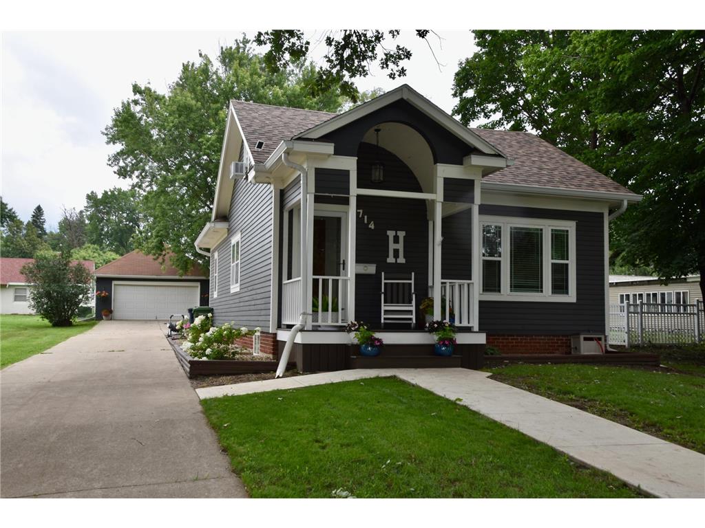 714 7th Street Sibley IA 51249 6765861 image1