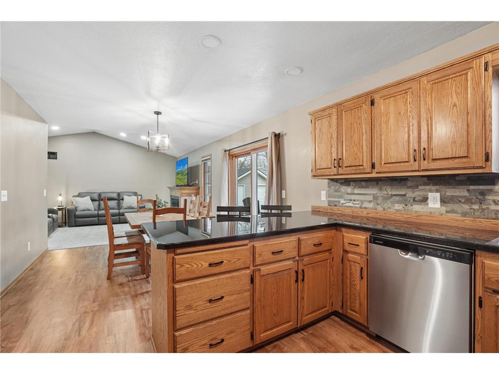 714 E Crescent Lane Litchfield MN 55355 7058192 image10