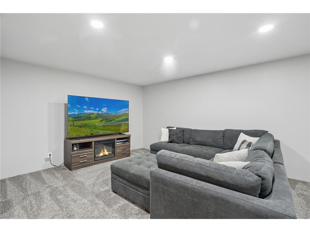 714 E Crescent Lane Litchfield MN 55355 7058192 image21