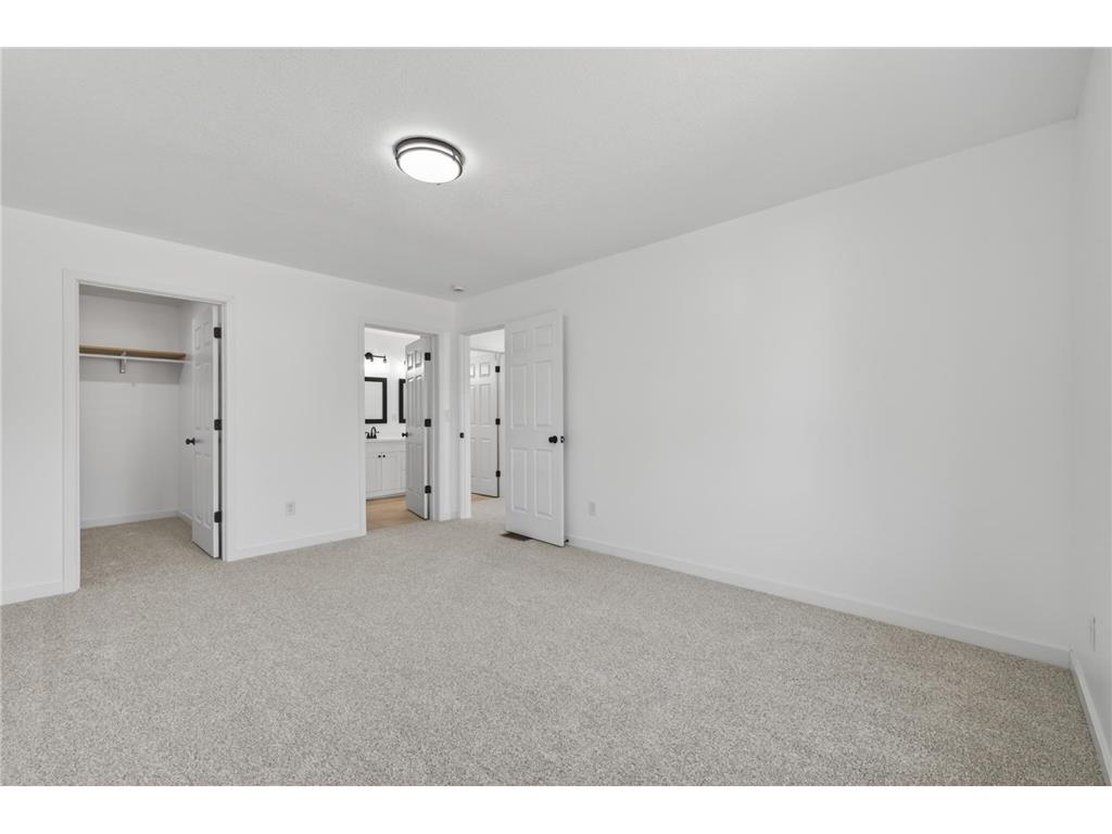 714 E Hawthorne Avenue E Saint Paul MN 55106 7082764 image10