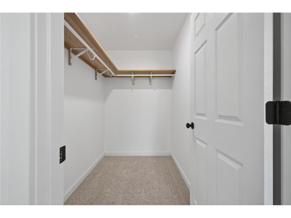 714 E Hawthorne Avenue E Saint Paul MN 55106 7082764 image11