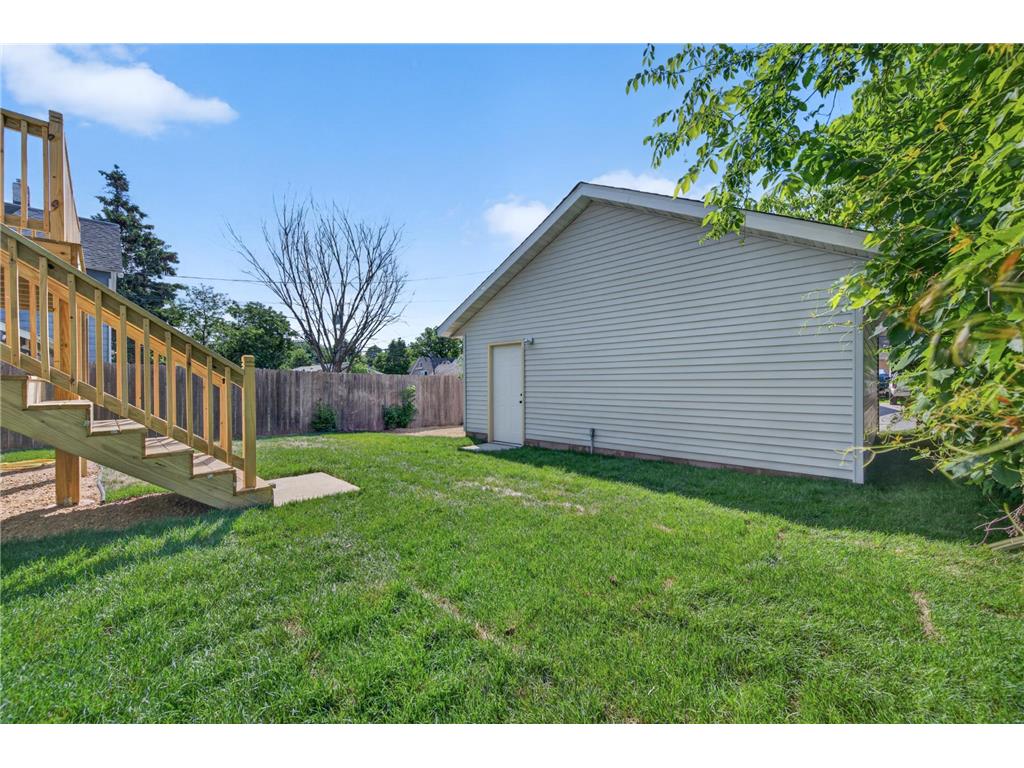 714 E Hawthorne Avenue E Saint Paul MN 55106 7082764 image35