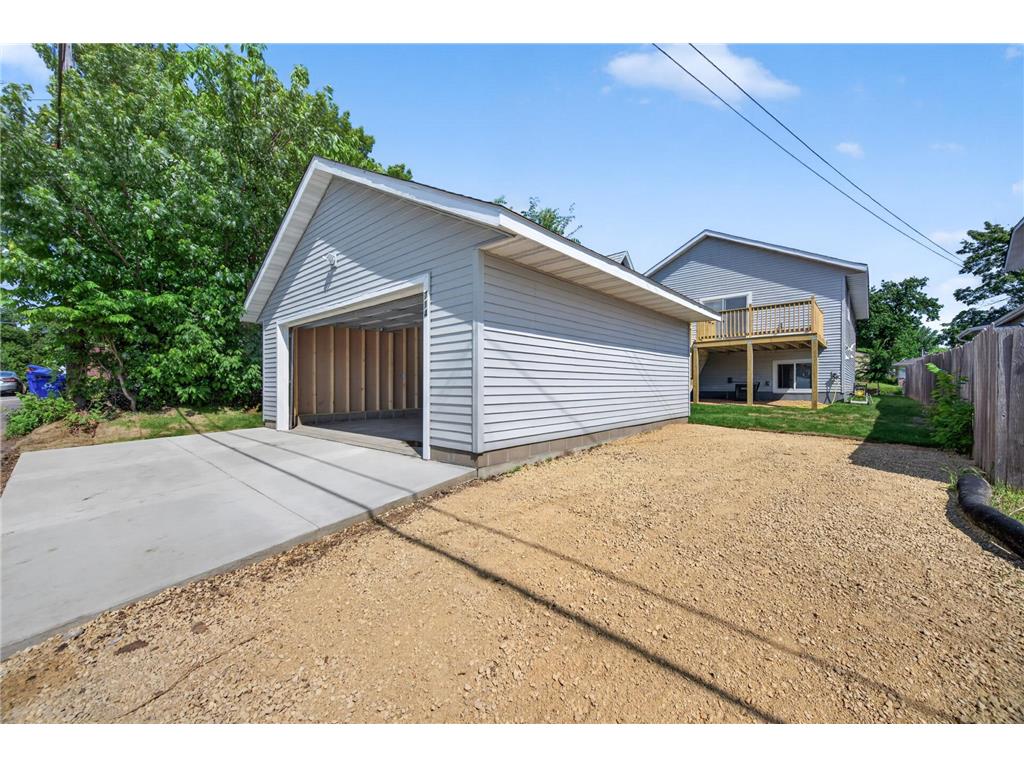 714 E Hawthorne Avenue E Saint Paul MN 55106 7082764 image36