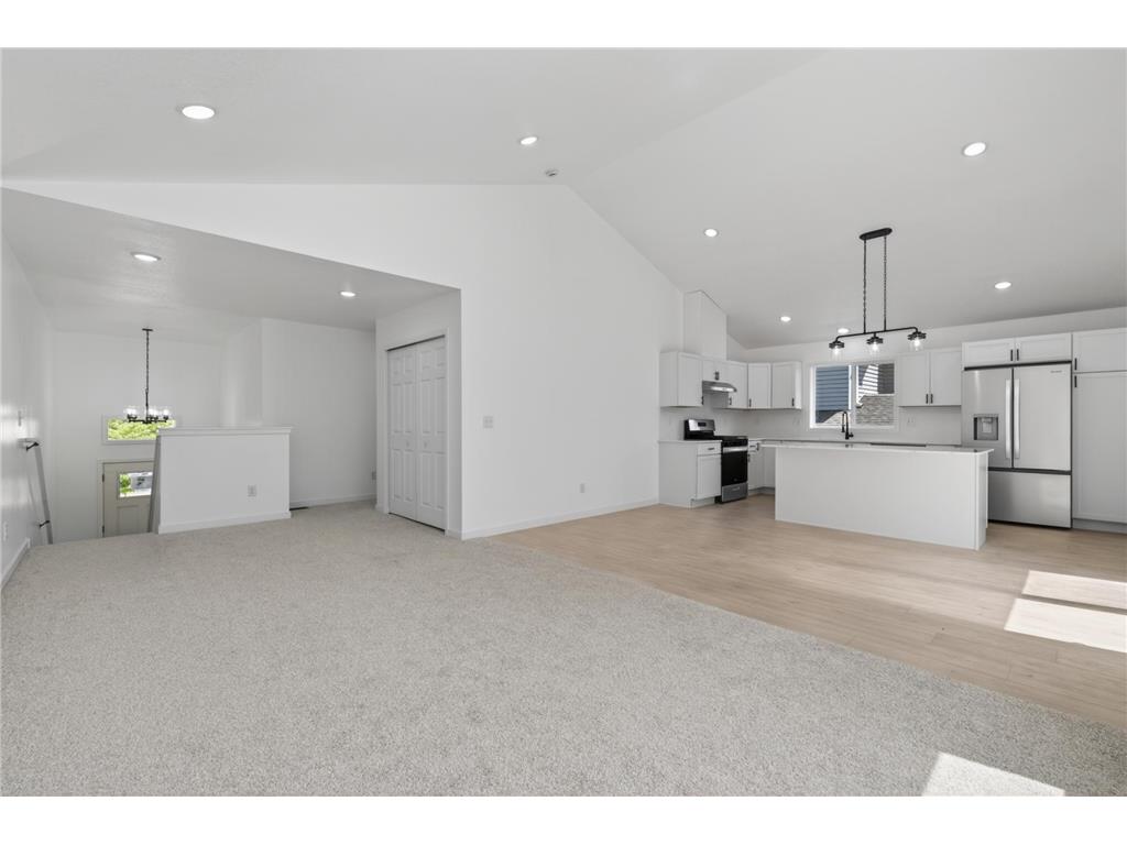 714 E Hawthorne Avenue E Saint Paul MN 55106 7082764 image4