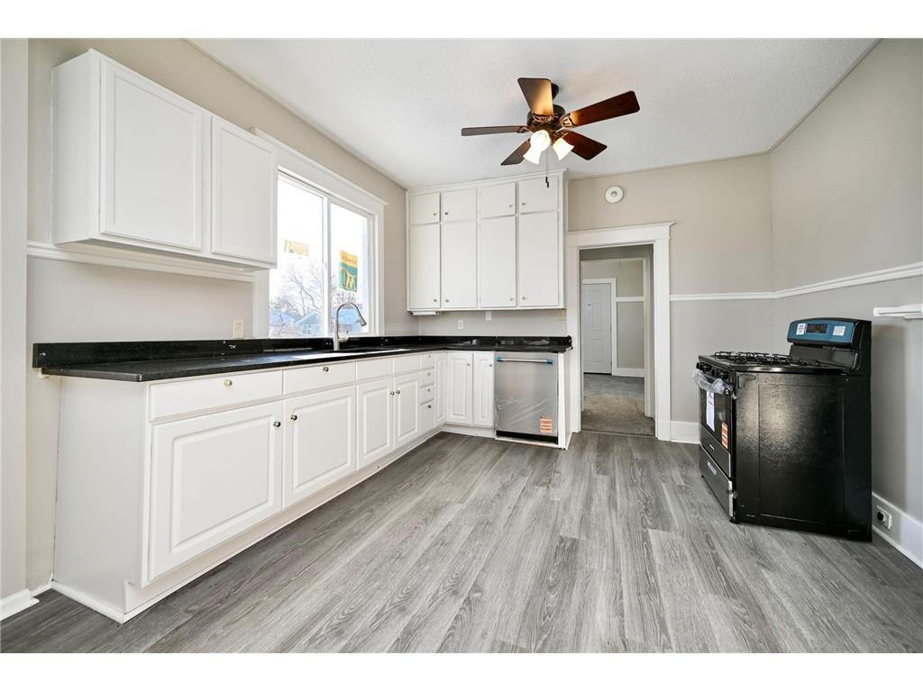 714 E Mark Street Winona MN 55987 7013085 image2