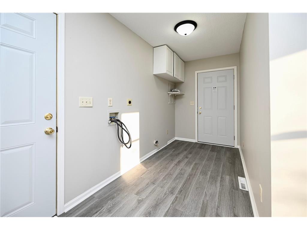 714 E Mark Street Winona MN 55987 7013085 image4