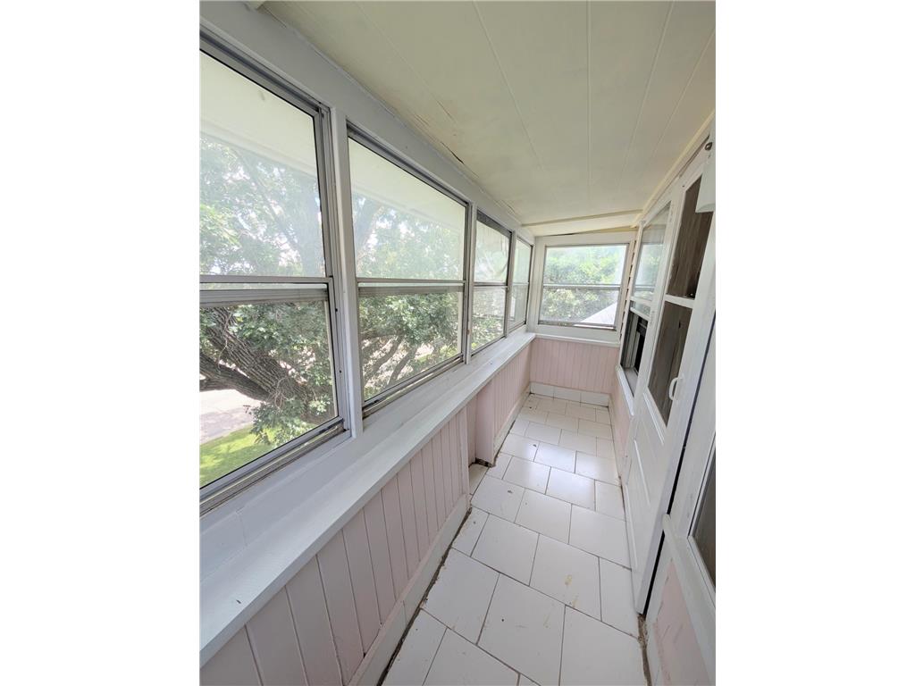 714 Main Street Emmons MN 56029 6768622 image16