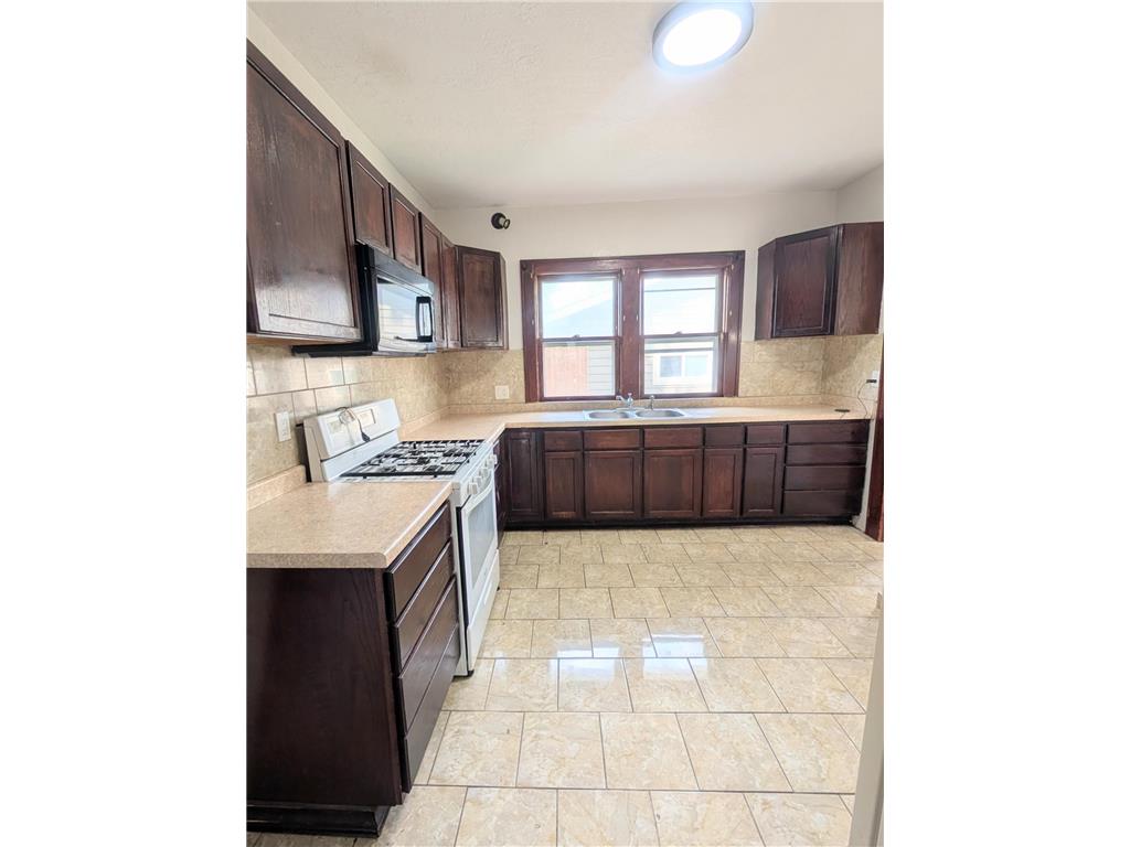 714 Main Street Emmons MN 56029 6768622 image7