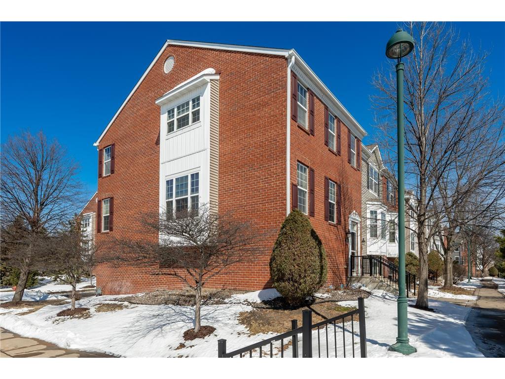 714 Village Parkway Circle Pines MN 55014 7040776 image1