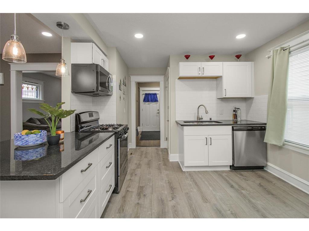 714 Western Avenue N Saint Paul MN 55103 7039807 image13