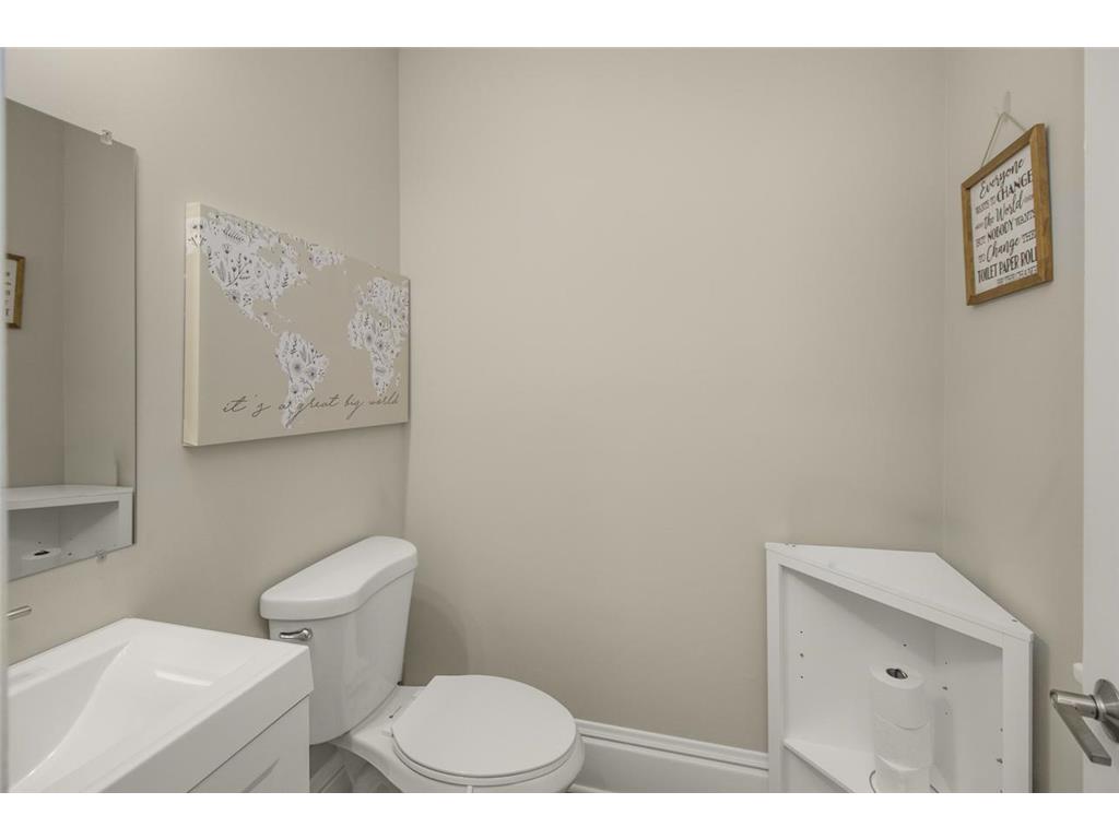 714 Western Avenue N Saint Paul MN 55103 7039807 image15