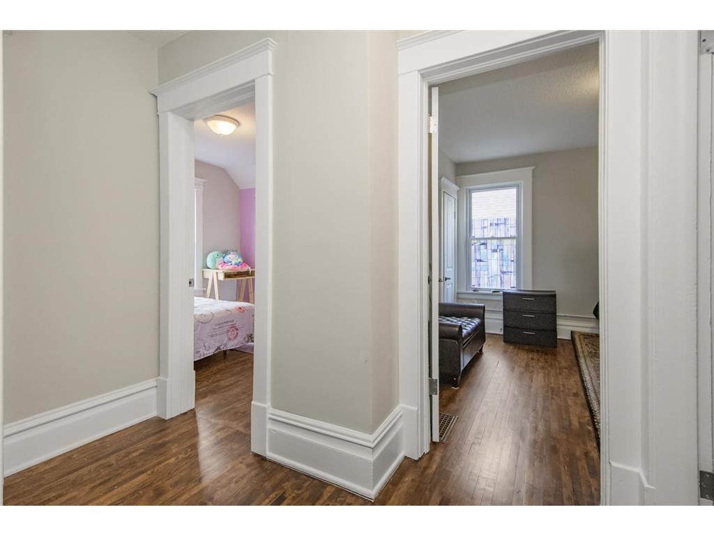 714 Western Avenue N Saint Paul MN 55103 7039807 image21